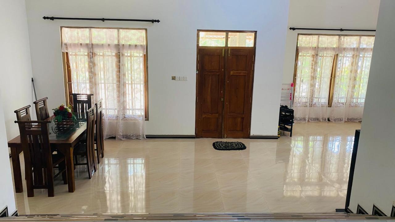 Homestay Elisha Place Hiriketiya